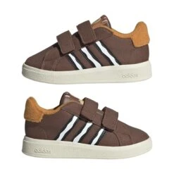 Baskets Bébé Adidas Grand Court X Disney Tamias 14 Baskets Bébé Adidas Grand Court X Disney Tamias -Bébé Soldes adidas ig0452 10 footwear photography mirrored pair view white bv