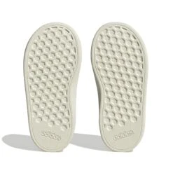 Baskets Bébé Adidas Grand Court X Disney Tamias 16 Baskets Bébé Adidas Grand Court X Disney Tamias -Bébé Soldes adidas ig0452 4 footwear photography bottom view white bv