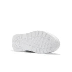 Baskets Enfant Reebok Classic Leather -Bébé Soldes reebok ig0031 3 footwear photography bottom view white