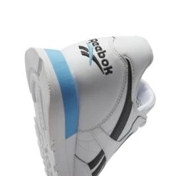 Baskets Enfant Reebok Classic Leather -Bébé Soldes reebok ig0031 8 footwear photography detail view 2 white